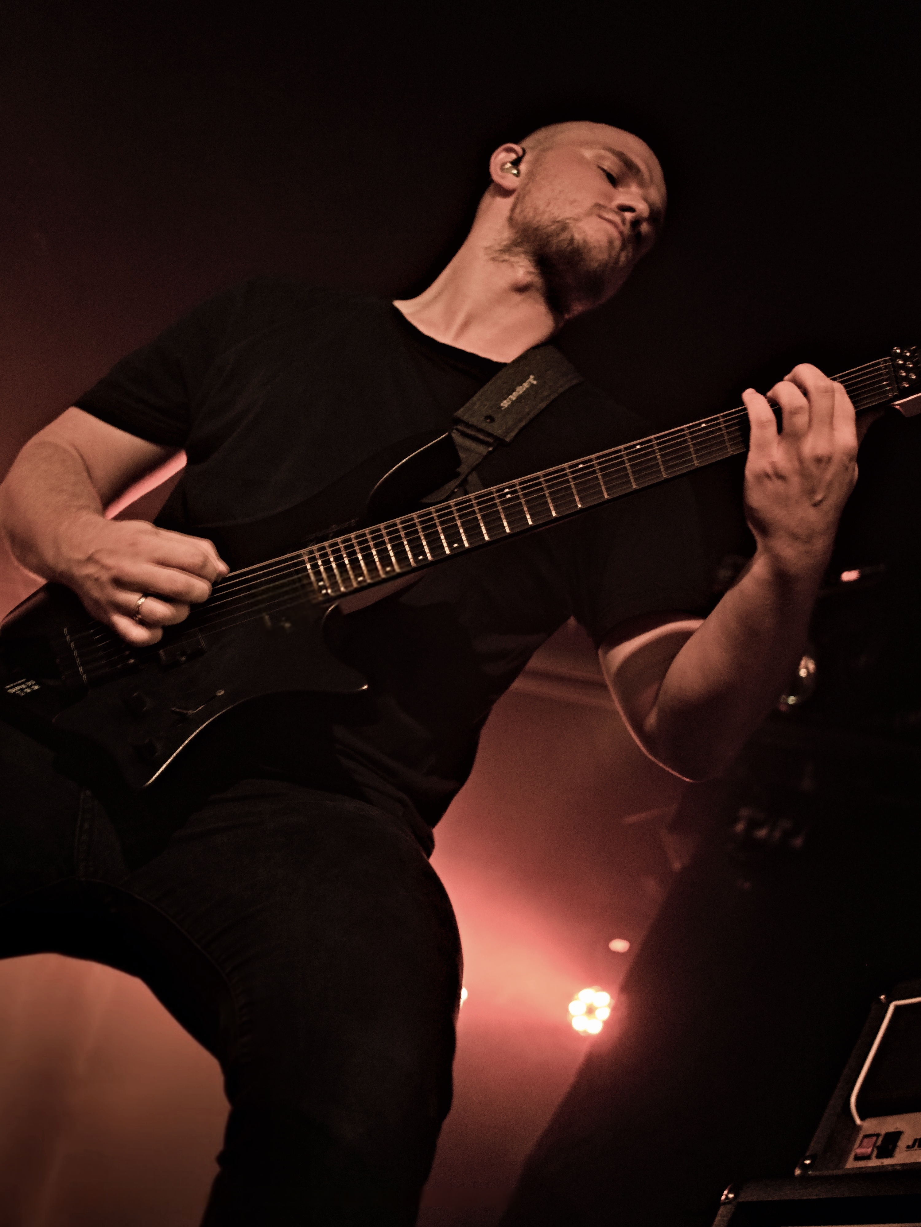 Guitarist live